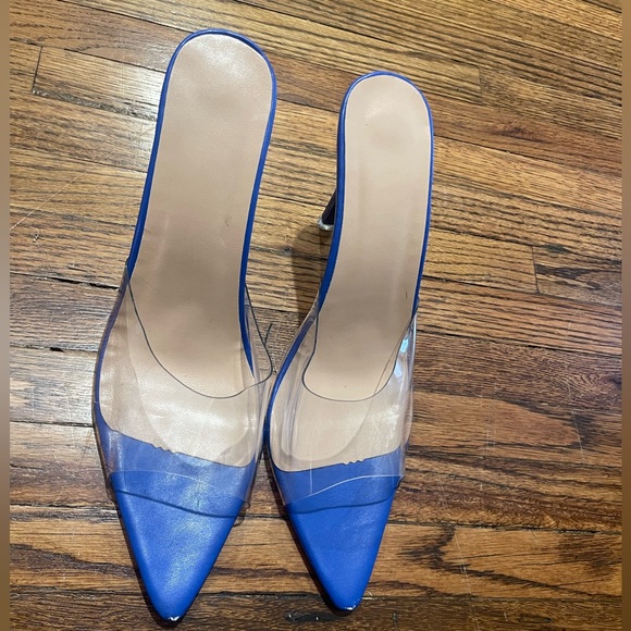 Blue short heels - Picture 1 of 3